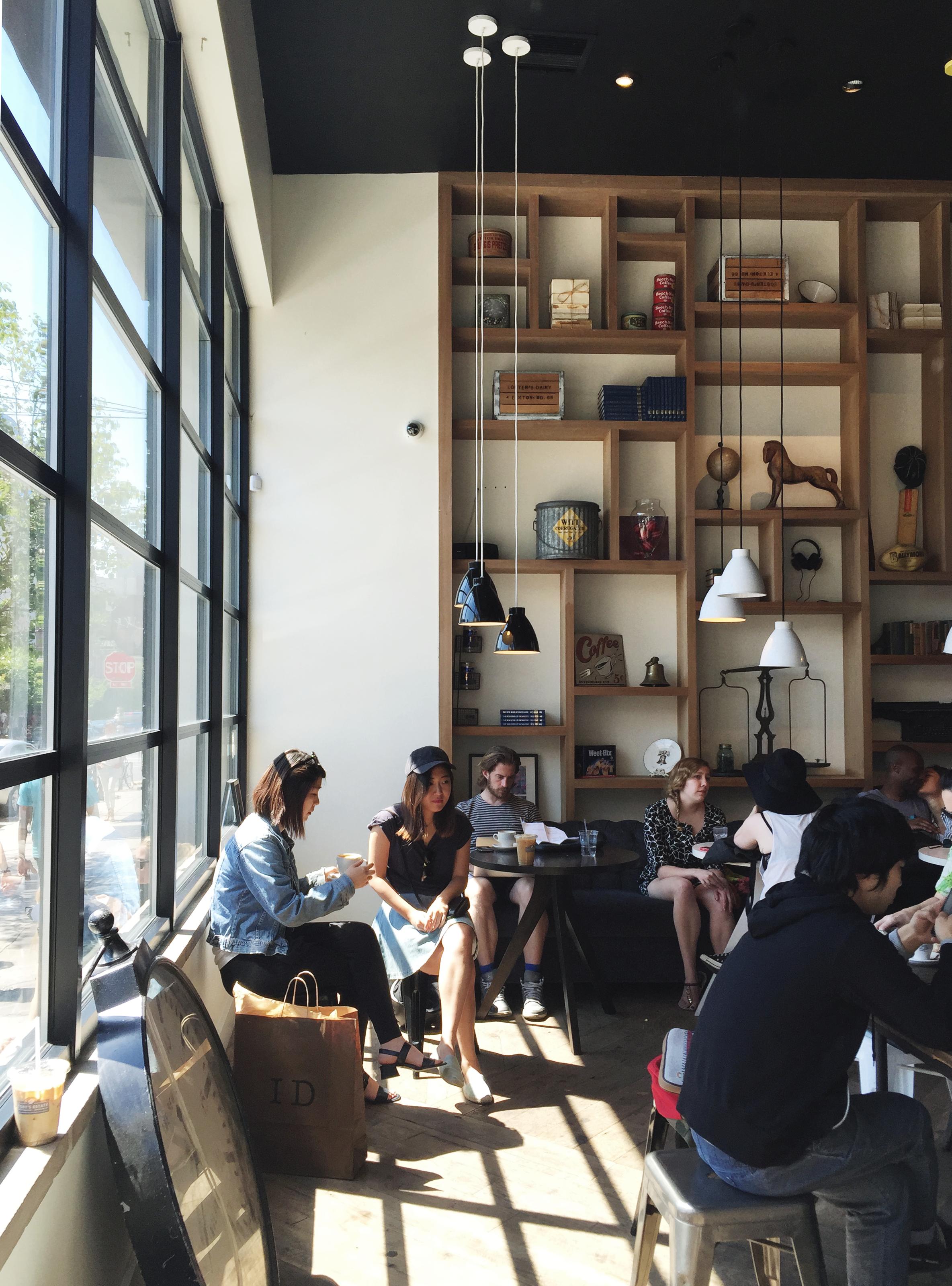 tobys estate coffee shop, williamsburg brooklyn | afternoon light